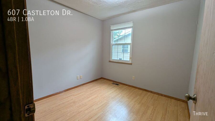 607 Castleton Dr - Photo 5 of 7
