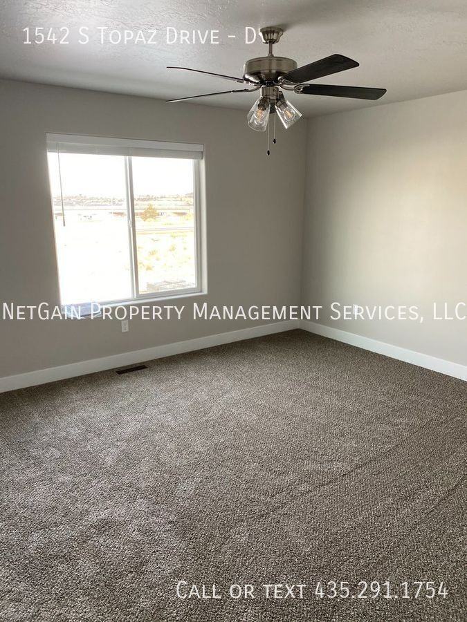 1542 S 1450 W #D - Photo 5 of 6