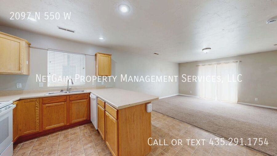 2097 N 550 W - Photo 7 of 18