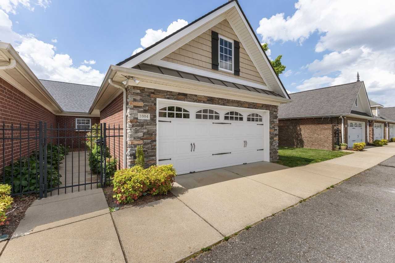 395 Devon Chase Hl #1004