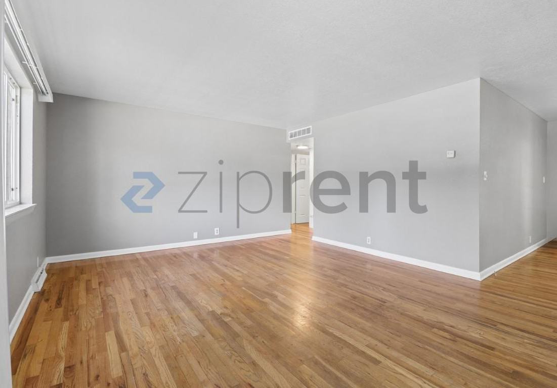 633 E Stuart St - Photo 5 of 27