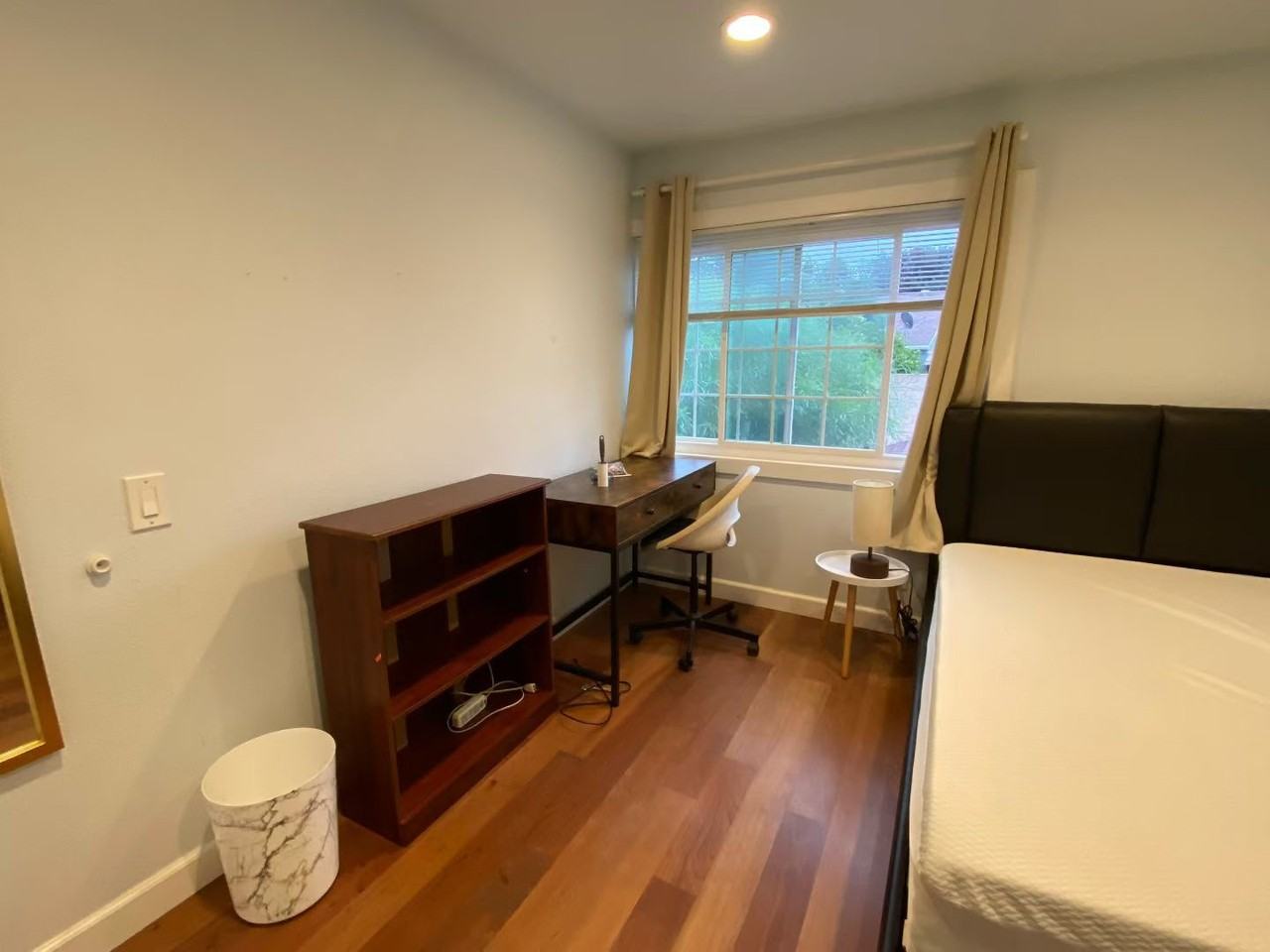 2634 Hillsborough Pl #NA - Photo 2 of 3