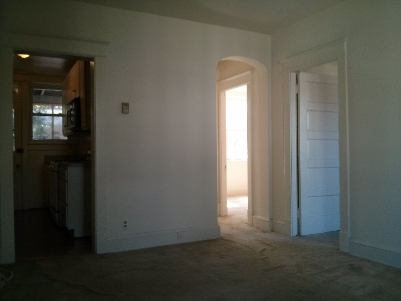 2425 Ontario Rd Nw #3 - Photo 3 of 7