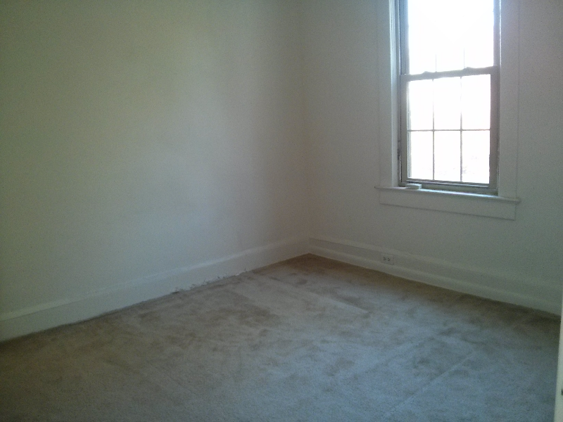 2425 Ontario Rd Nw #3 - Photo 4 of 7