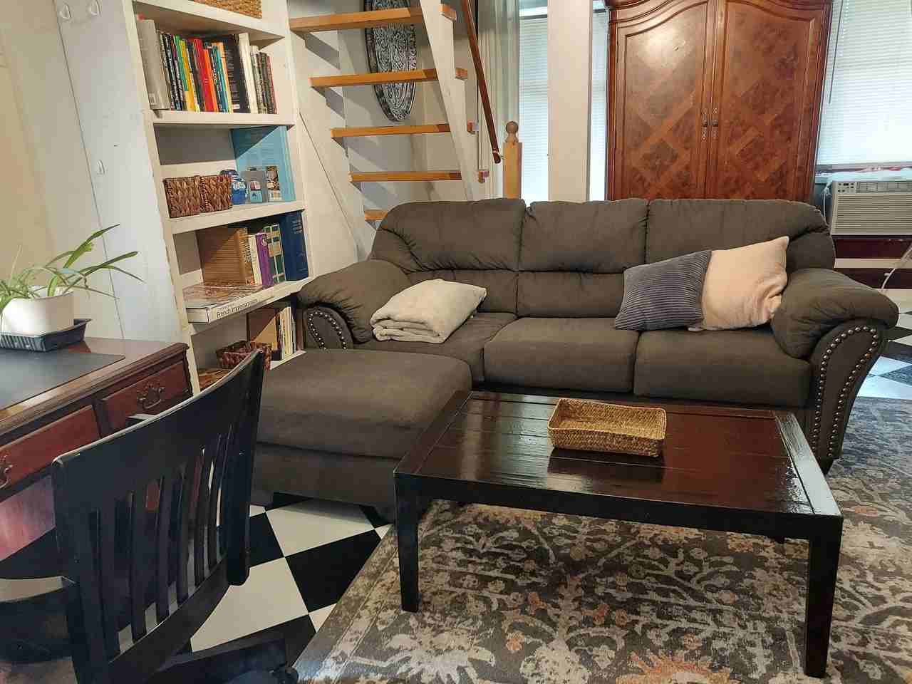 334 E Mulberry St #1 - Photo 3 of 27