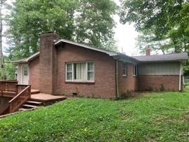 featured image of 300 N Hampton Rd