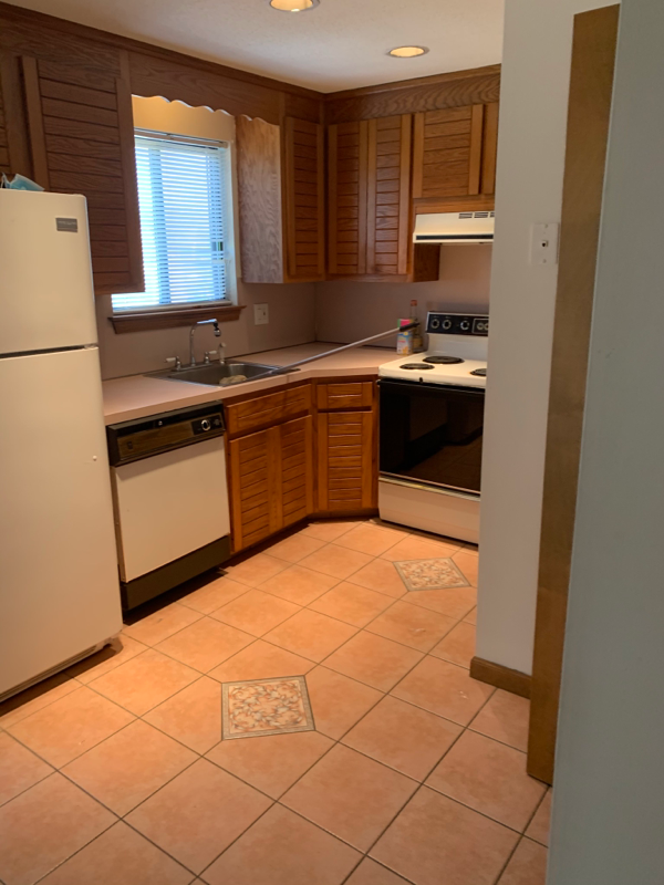 600 Clark Ave #33 - Photo 5 of 12