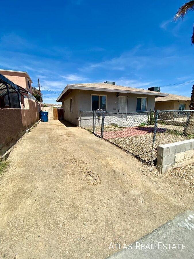 1641 Stewart Ave - Photo 3 of 6