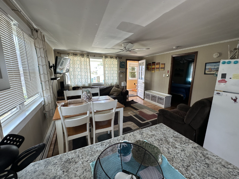 1 Thorwald Ave - Photo 2 of 14