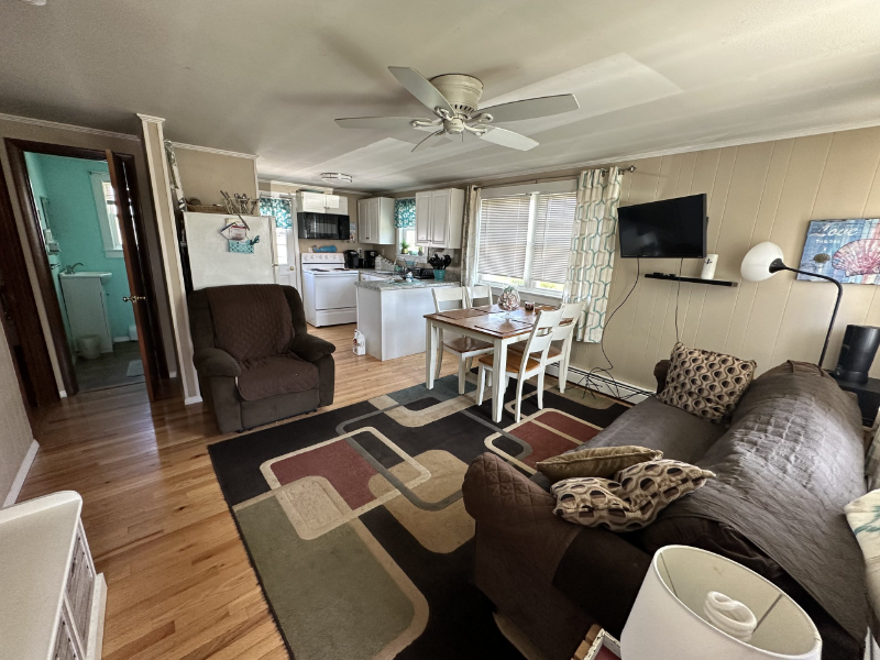 1 Thorwald Ave - Photo 3 of 14