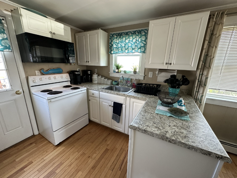 1 Thorwald Ave - Photo 4 of 14