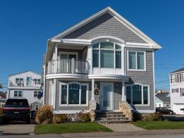 featured image of 747 Ocean Blvd