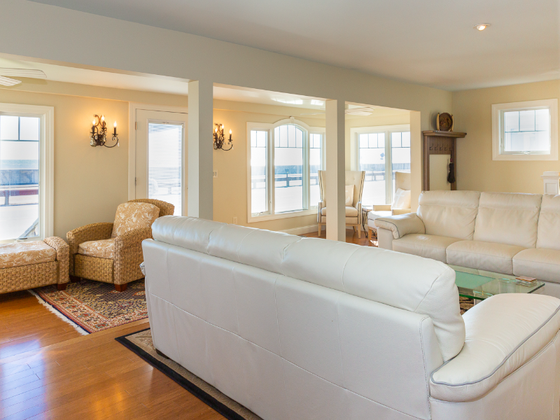 747 Ocean Blvd - Photo 5 of 37