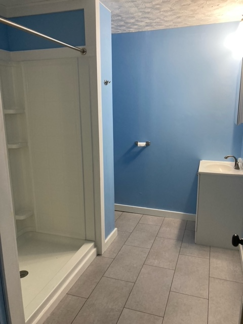 77 Main St #3 - Photo 3 of 4