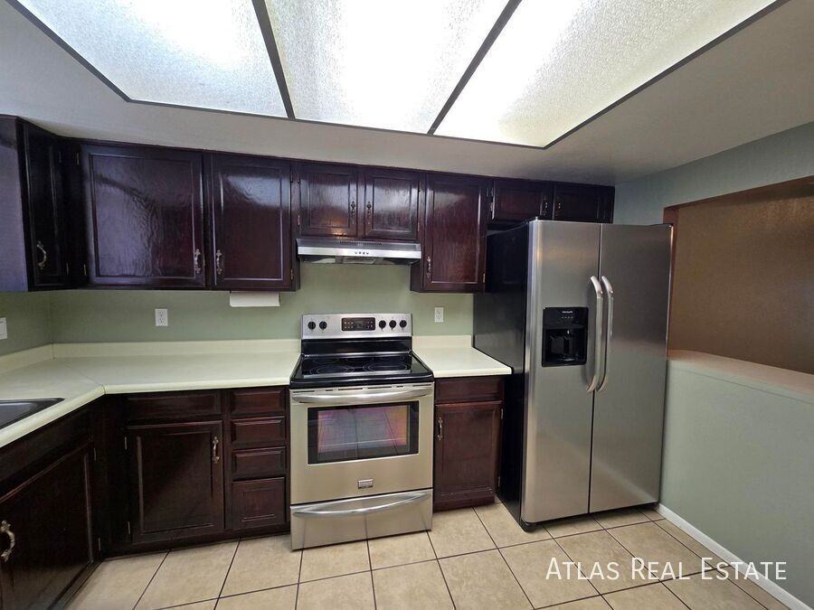 4540 W Maryland Ave - Photo 2 of 18