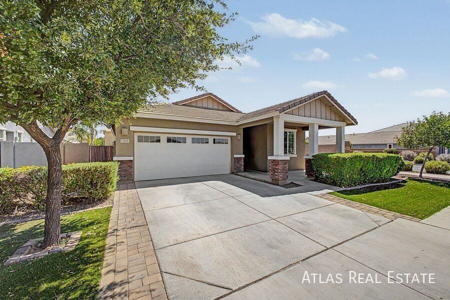 7203 E Onza Ave - Photo 3 of 41