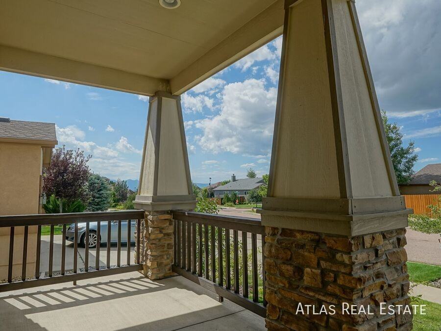 5828 Cumbre Vista Way - Photo 3 of 31