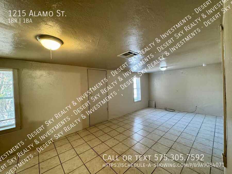 1215 Alamo St - Photo 3 of 19