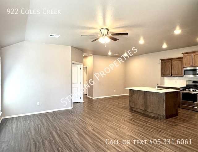 922 Coles Crk - Photo 3 of 27
