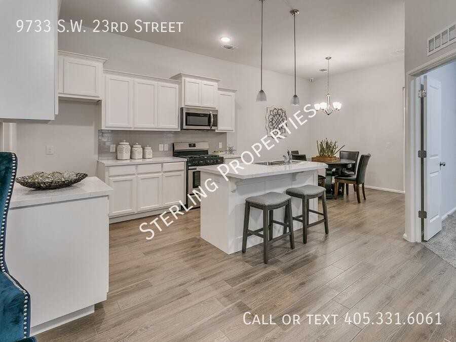 9733 Sw 23rd St - Photo 7 of 29