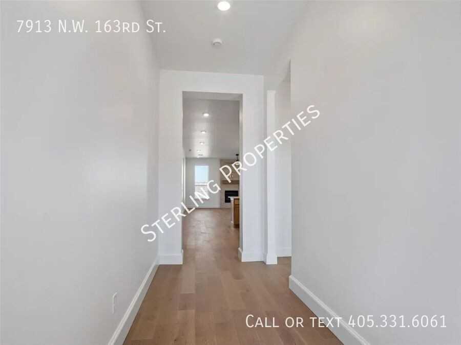 7913 Nw 163rd St - Photo 2 of 15