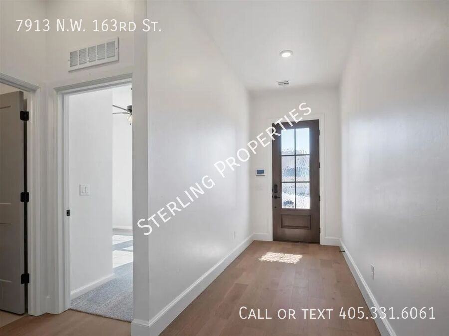 7913 Nw 163rd St - Photo 3 of 15