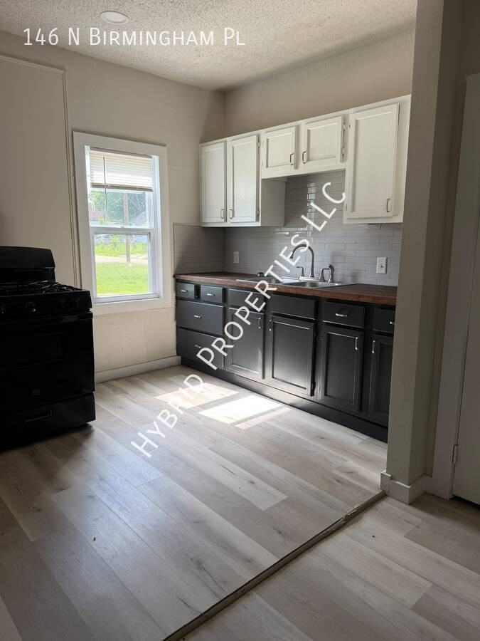 146 N Birmingham Pl - Photo 2 of 7