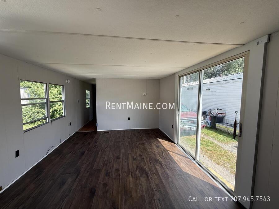 715 College Ave - Photo 2 of 6