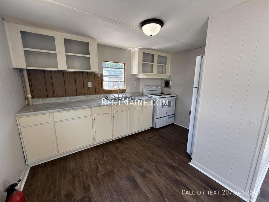 715 College Ave - Photo 4 of 6