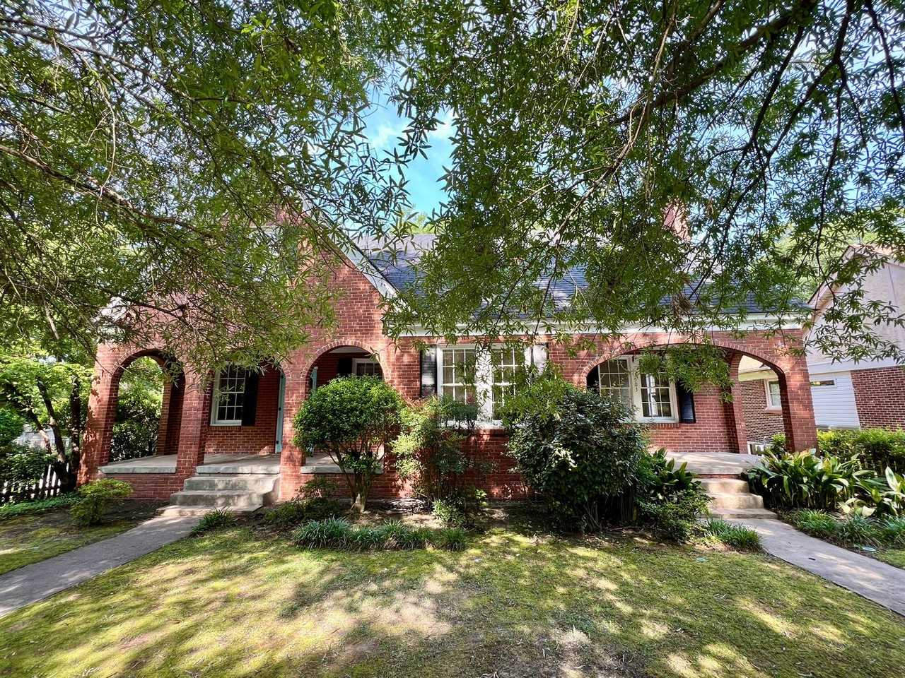 1503 Fairview Dr - Photo 2 of 16