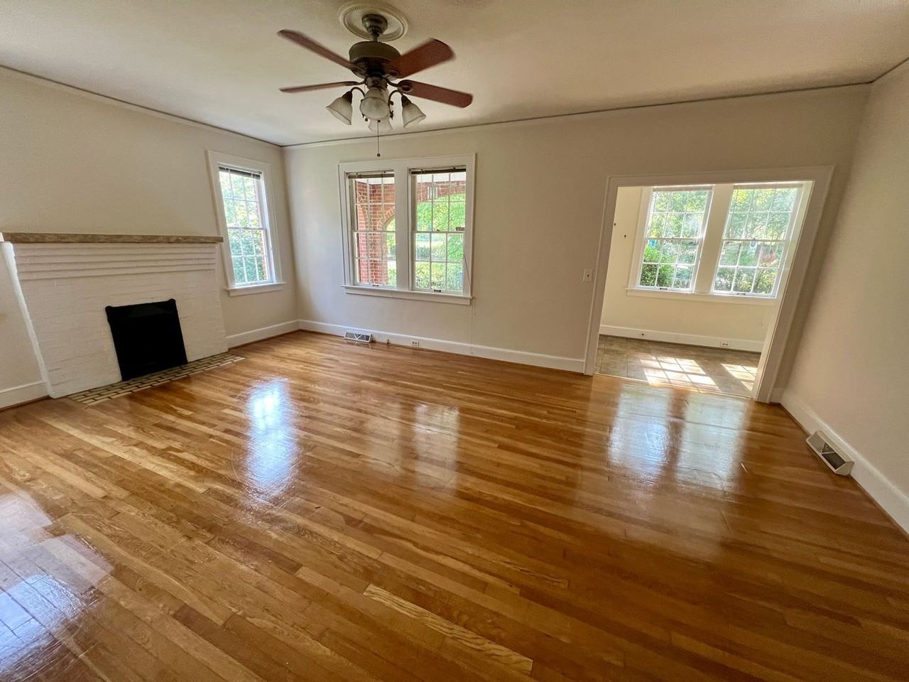 1503 Fairview Dr - Photo 3 of 16