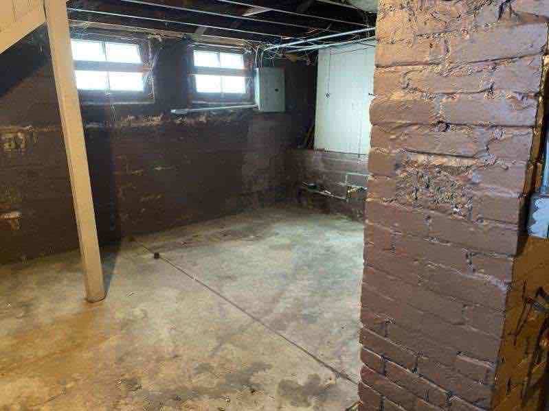 257 Wasaon St - Photo 2 of 13