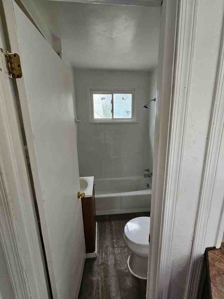 257 Wasaon St - Photo 7 of 13