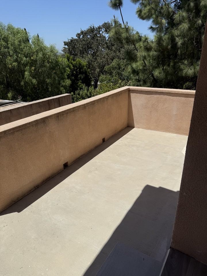 1769 Los Feliz Dr #3 - Photo 3 of 25
