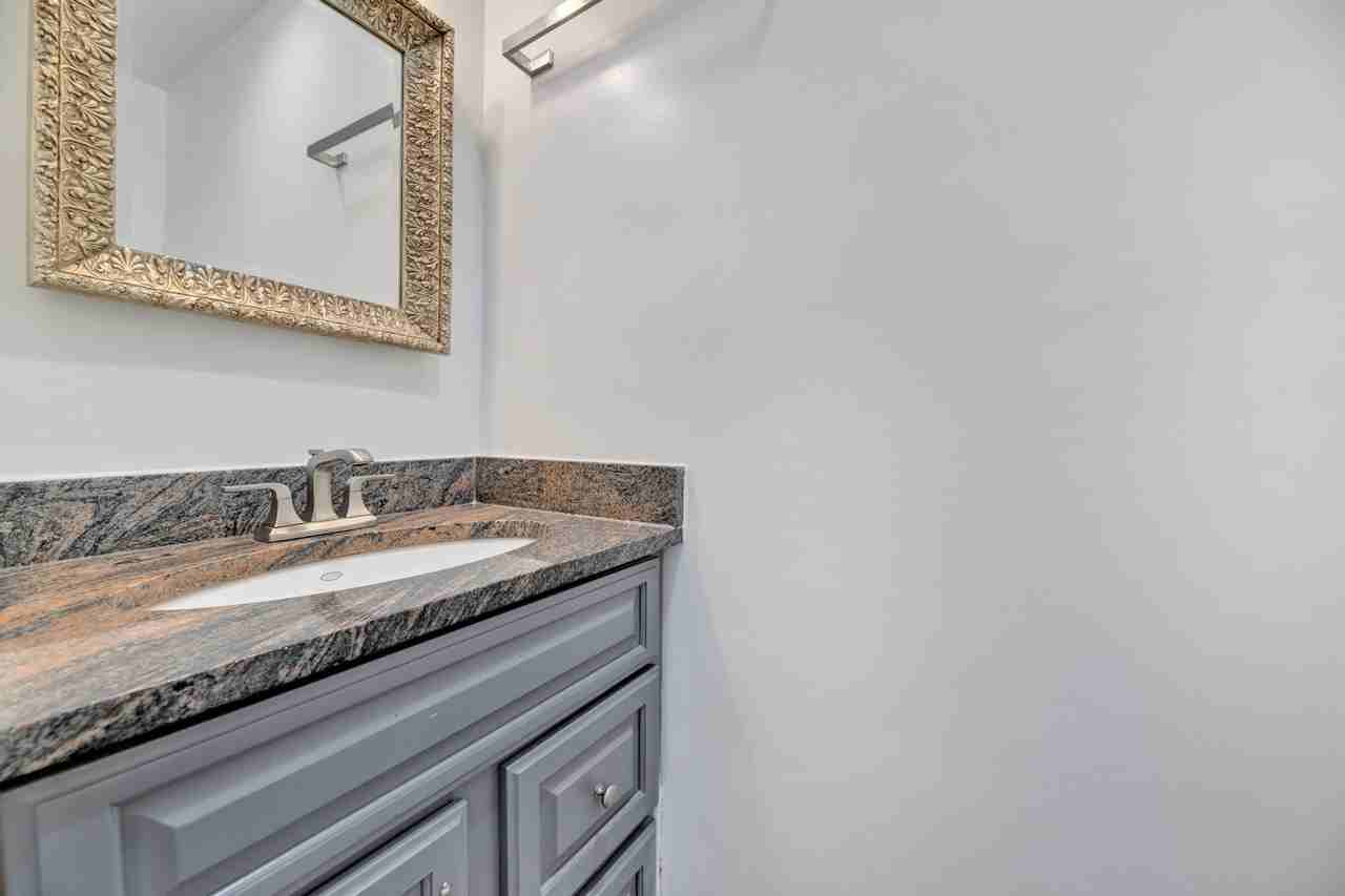 406 Elm St Nw - Photo 7 of 17