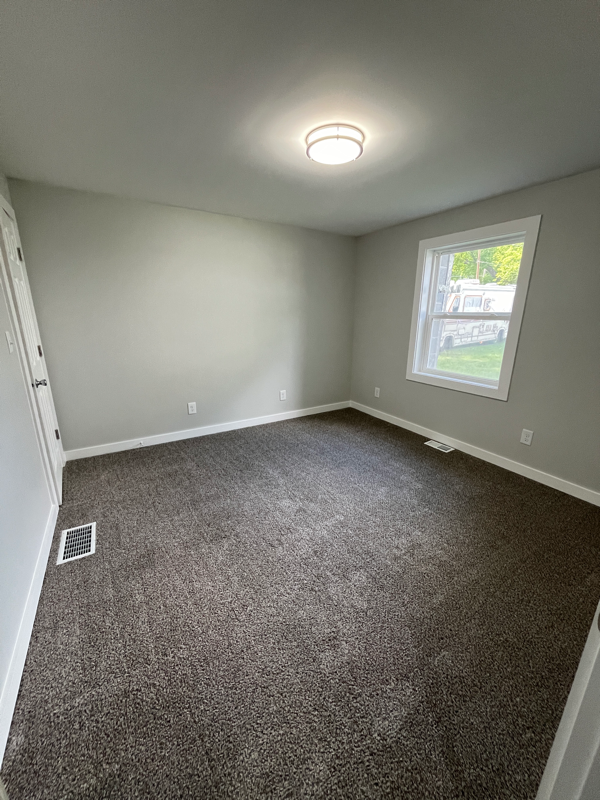 806 S Clay St #2 - Photo 5 of 14
