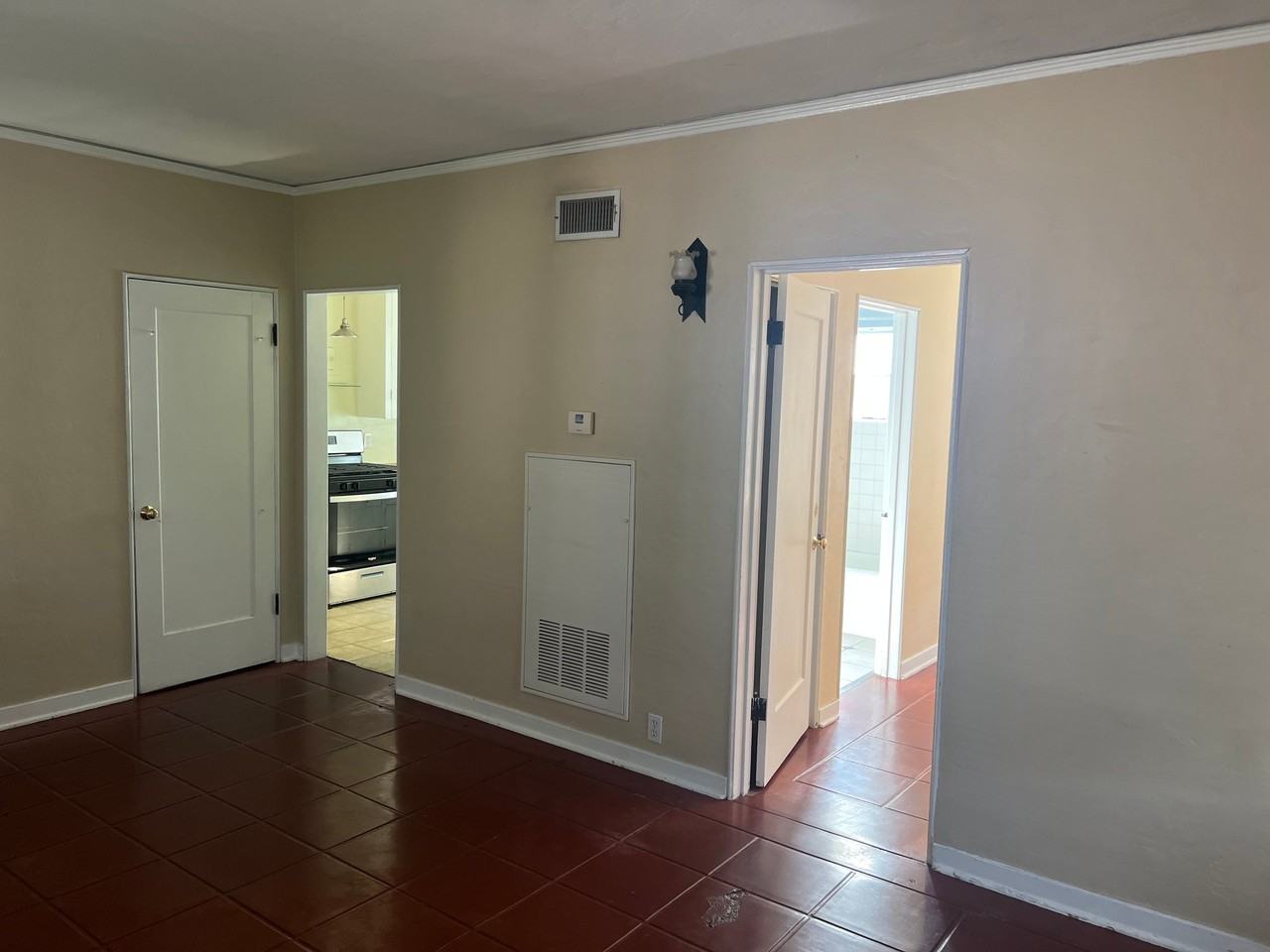27 E University Blvd #29 - Photo 3 of 12