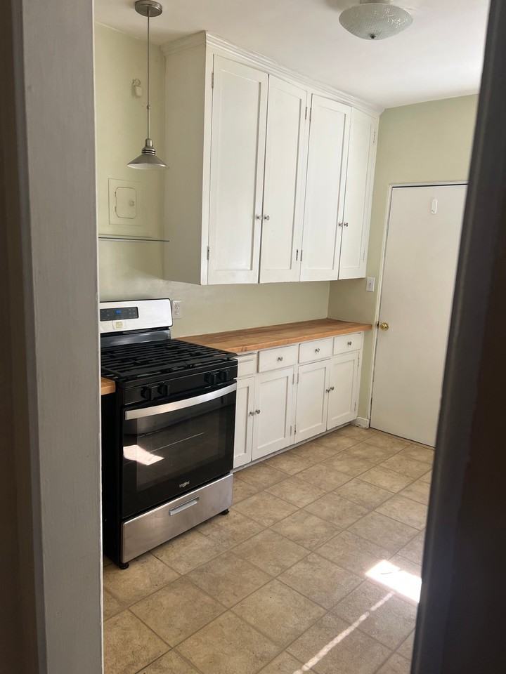27 E University Blvd #29 - Photo 4 of 12