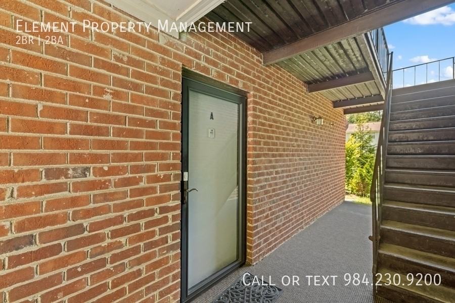 1208 Manassas Ct #A - Photo 3 of 19