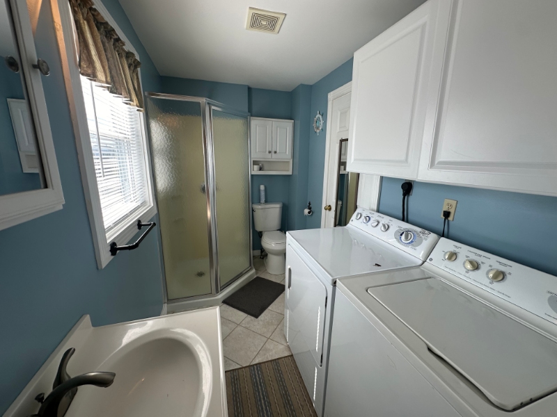47 Brown Ave - Photo 3 of 10