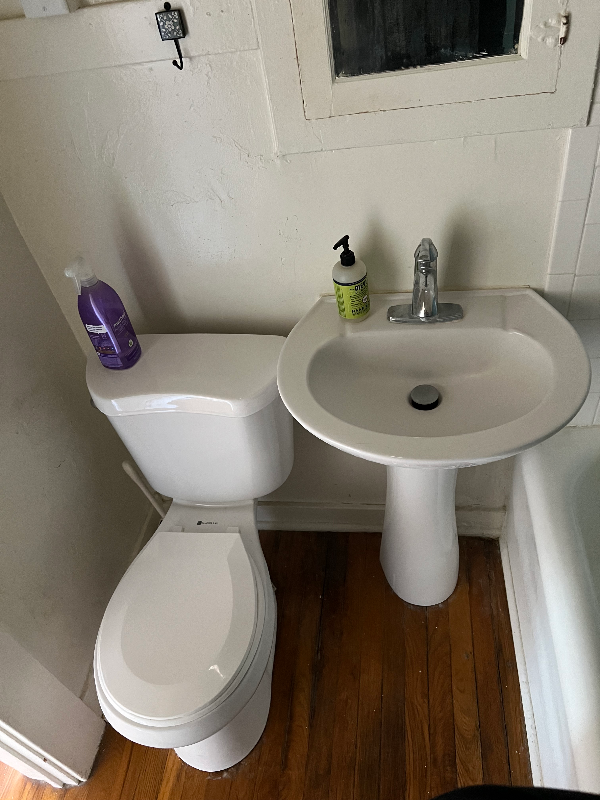 150 E 16th St #7 - Photo 5 of 12