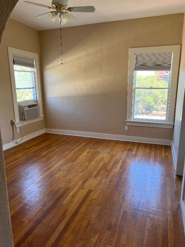 150 E 16th St #7 - Photo 6 of 12