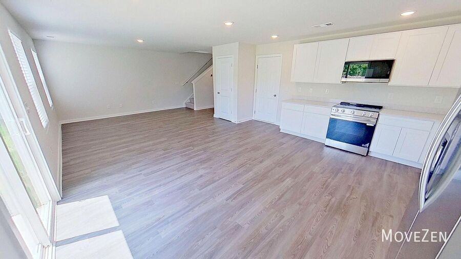 161 Davis Dr - Photo 4 of 40