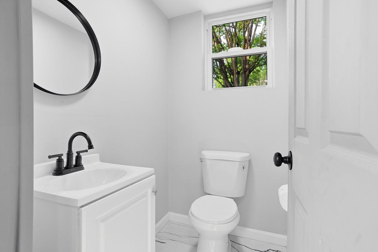 905 Mccandless Ave - Photo 7 of 25