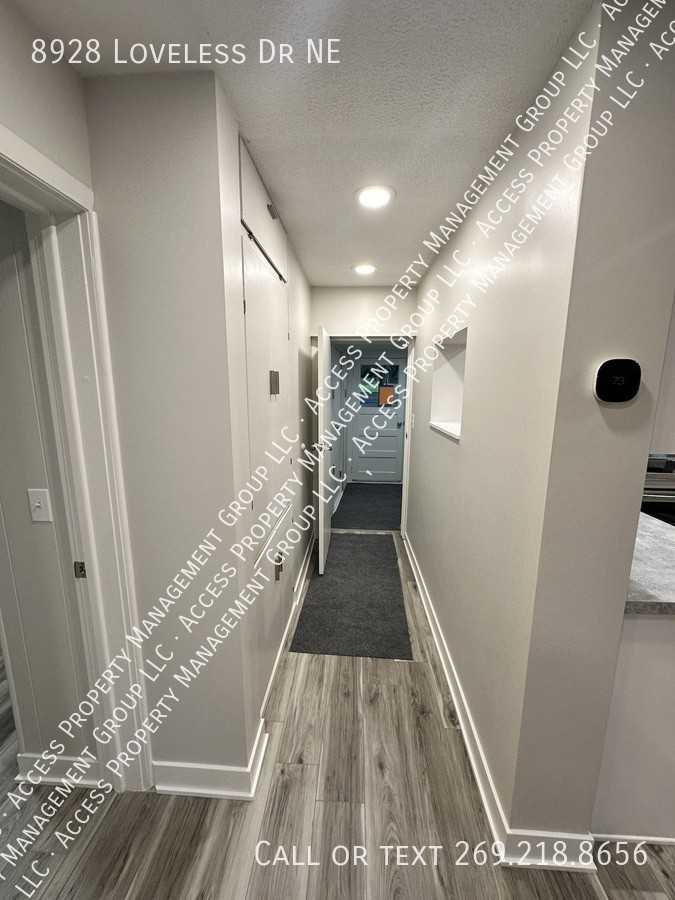 8928 Loveless Dr Ne - Photo 6 of 30