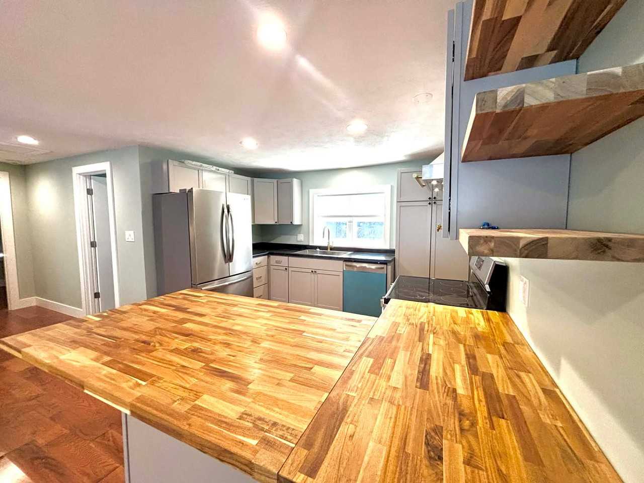4040 Main St - Photo 6 of 23