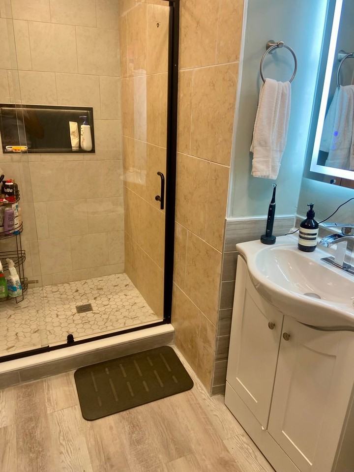 1535 Hunter St 1st Fl - Photo 6 of 11
