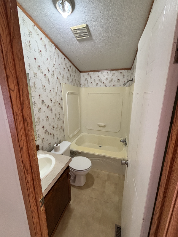110 Leblanc St - Photo 5 of 6