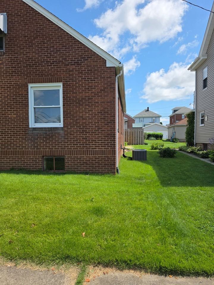 530 Brandon St - Photo 2 of 29
