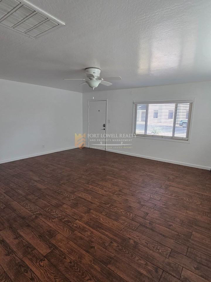 6 E Hill Dr #A - Photo 2 of 13